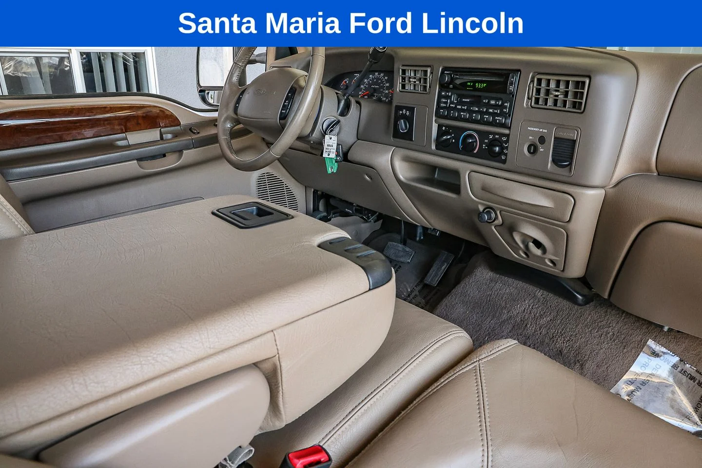 Used 2000 Black Ford Lariat image 33
