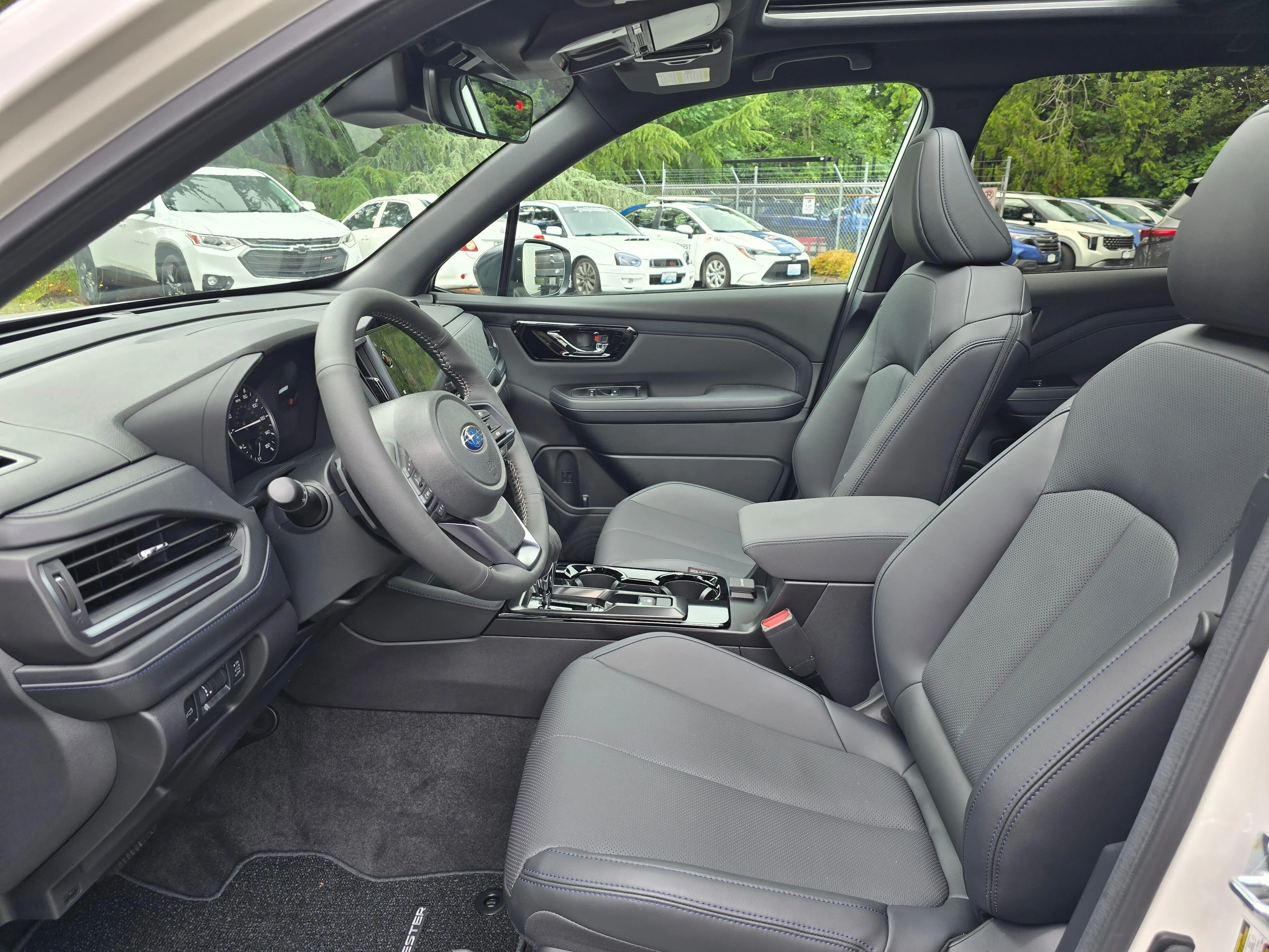New 2026 CRYSTAL WHITE PEARL Subaru Limited image 8