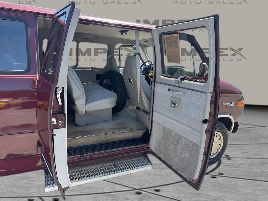 Used 1992  GMC Rally STX image 25