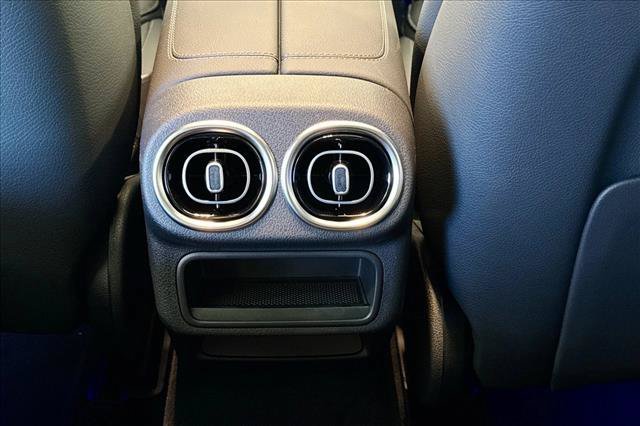 New 2026 Polar White Mercedes-Benz GLC 300 image 53
