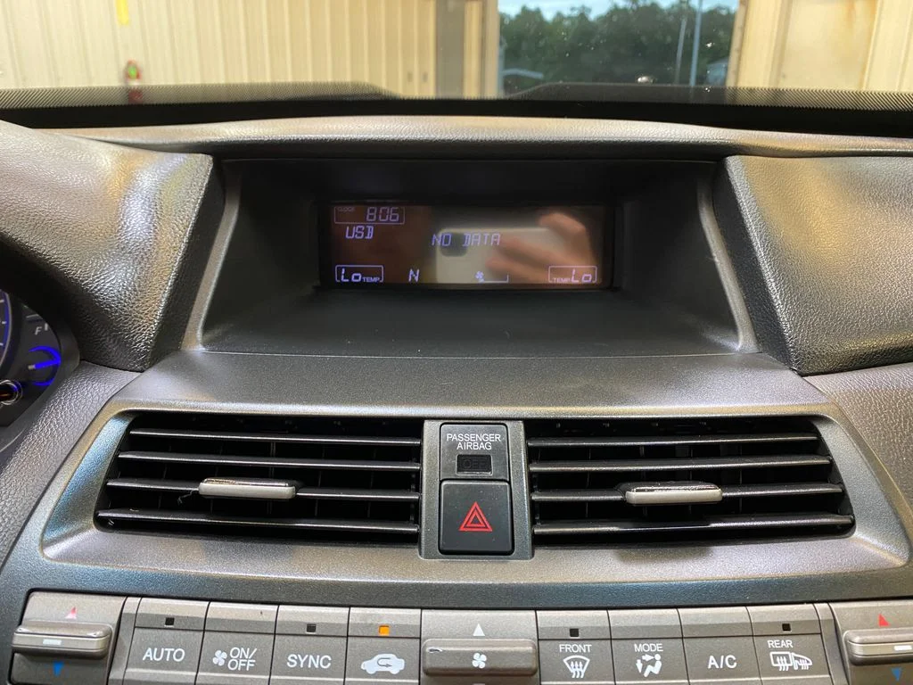 Used 2012 Silver Honda EX-L image 38