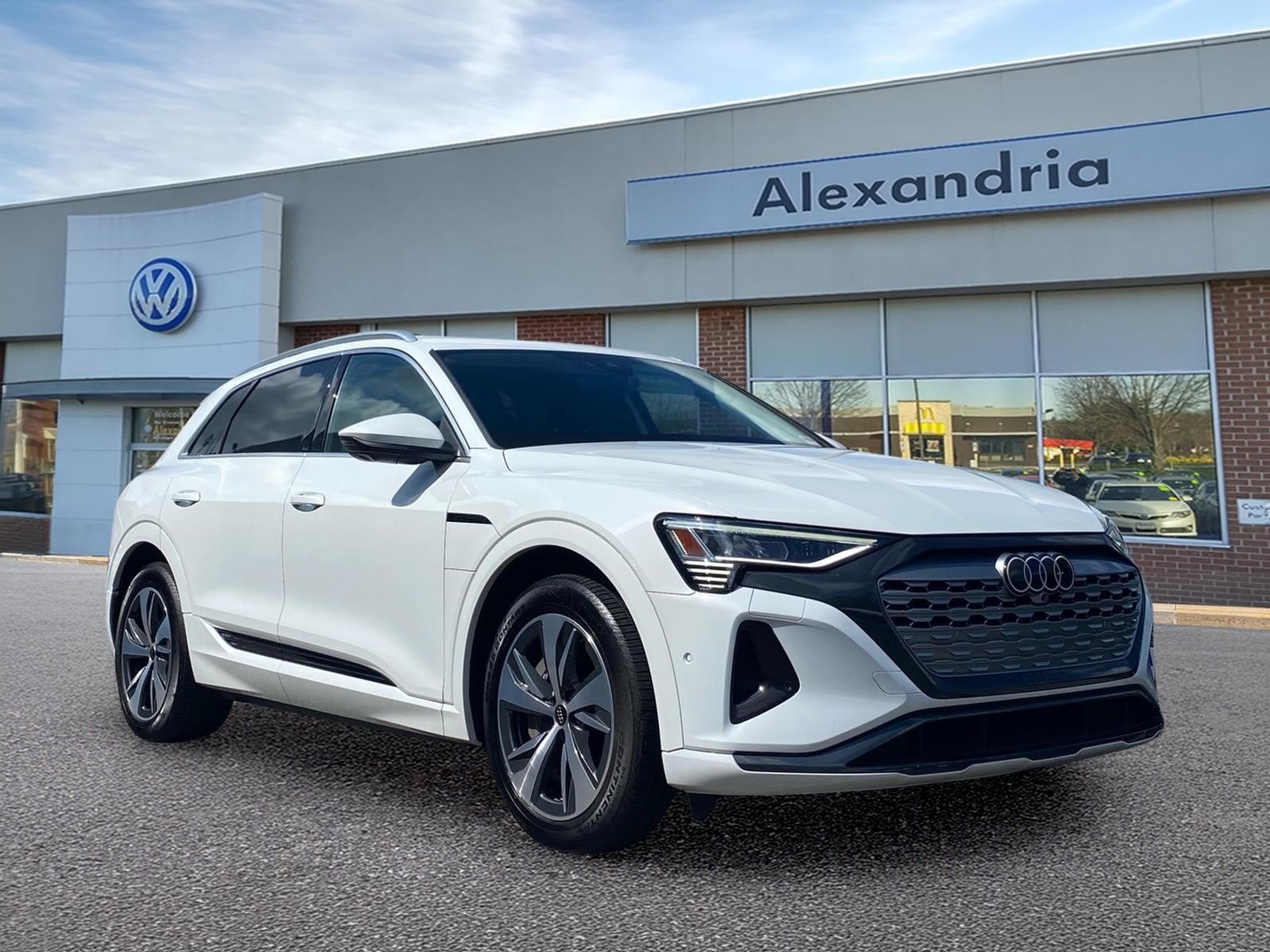 2024 Audi Q8 e-tron