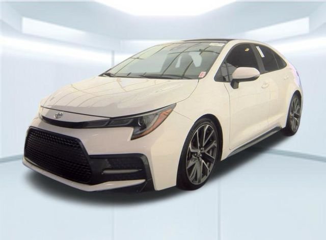 Used 2021 White Toyota SE image 5