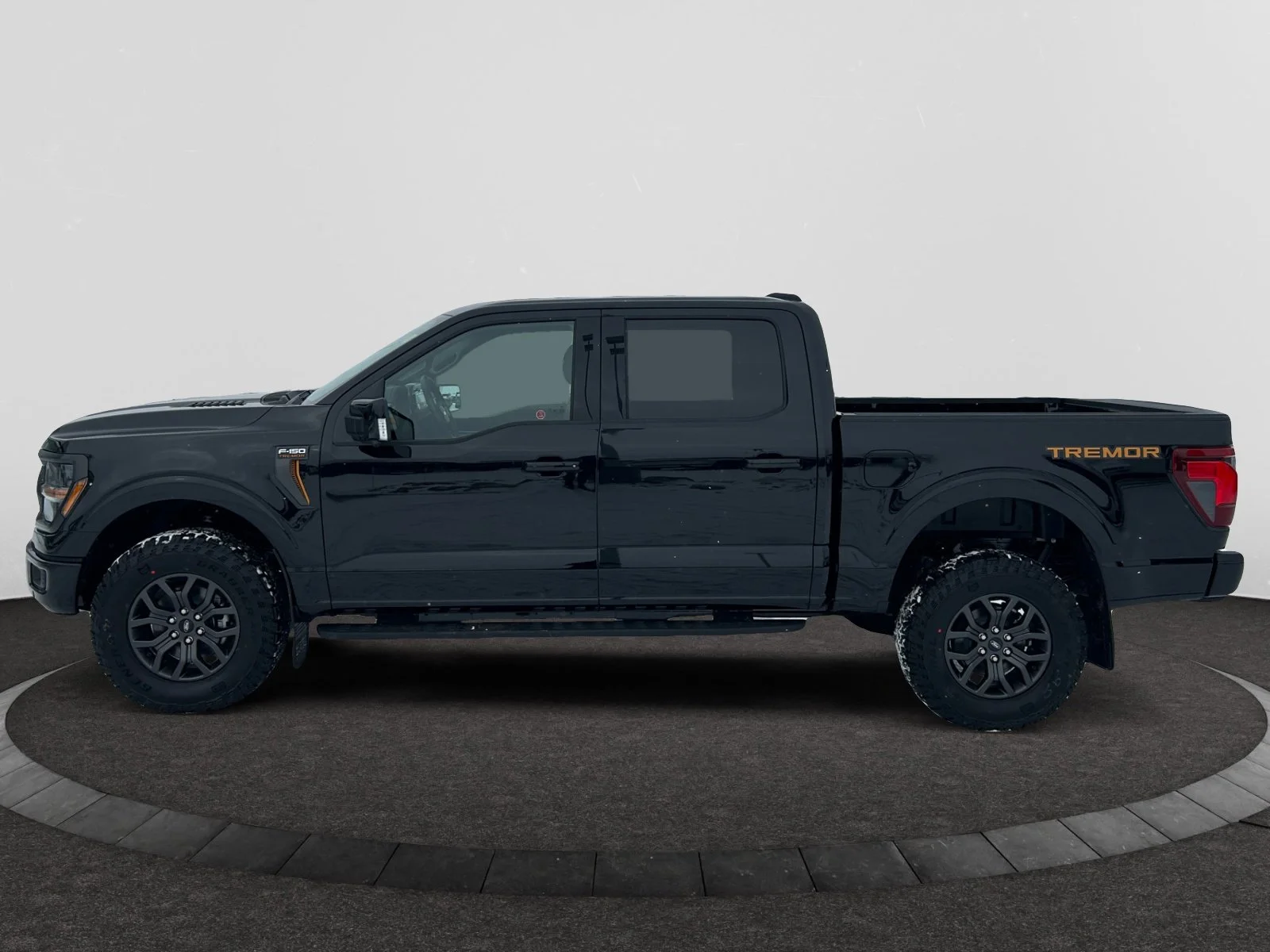 New 2026 Agate Black Metallic Ford Tremor image 2