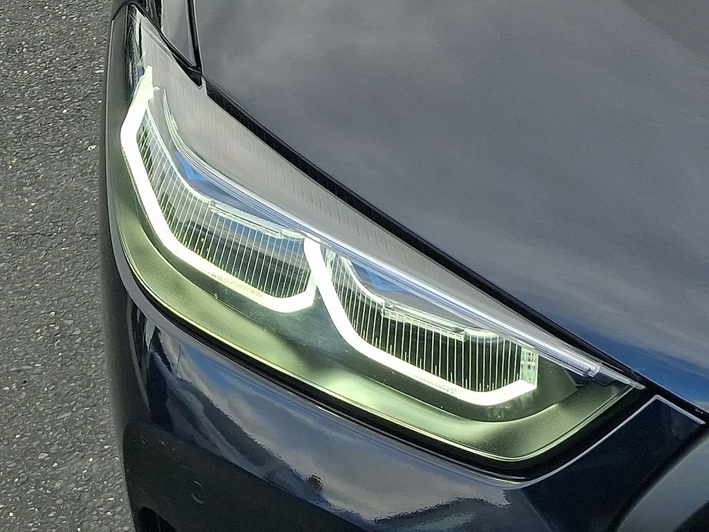 2026 BMW 8 Series 840i - Photo 9