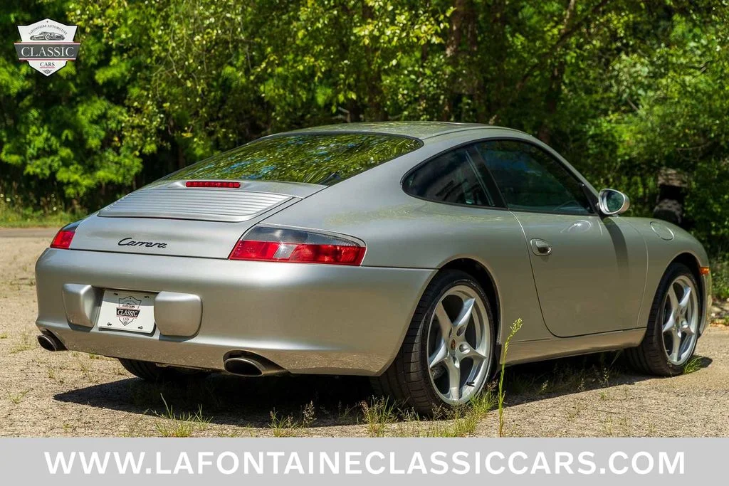 Used 2002 Silver Porsche Carrera image 105