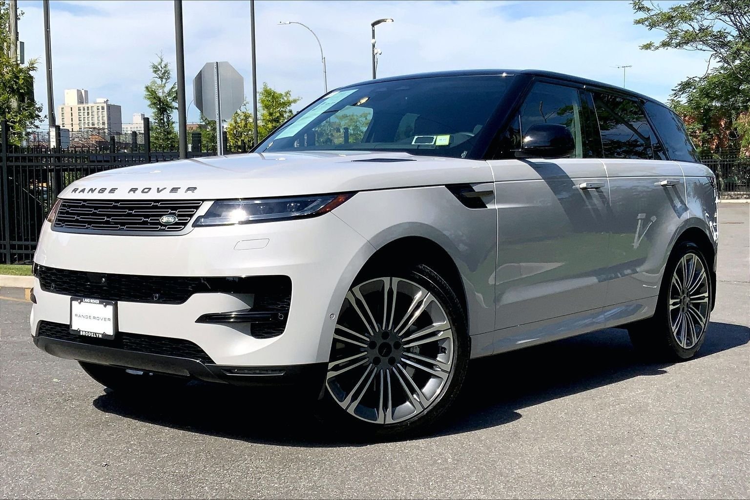 2026 Land Rover Range Rover Sport P360 SE MHEV's photo