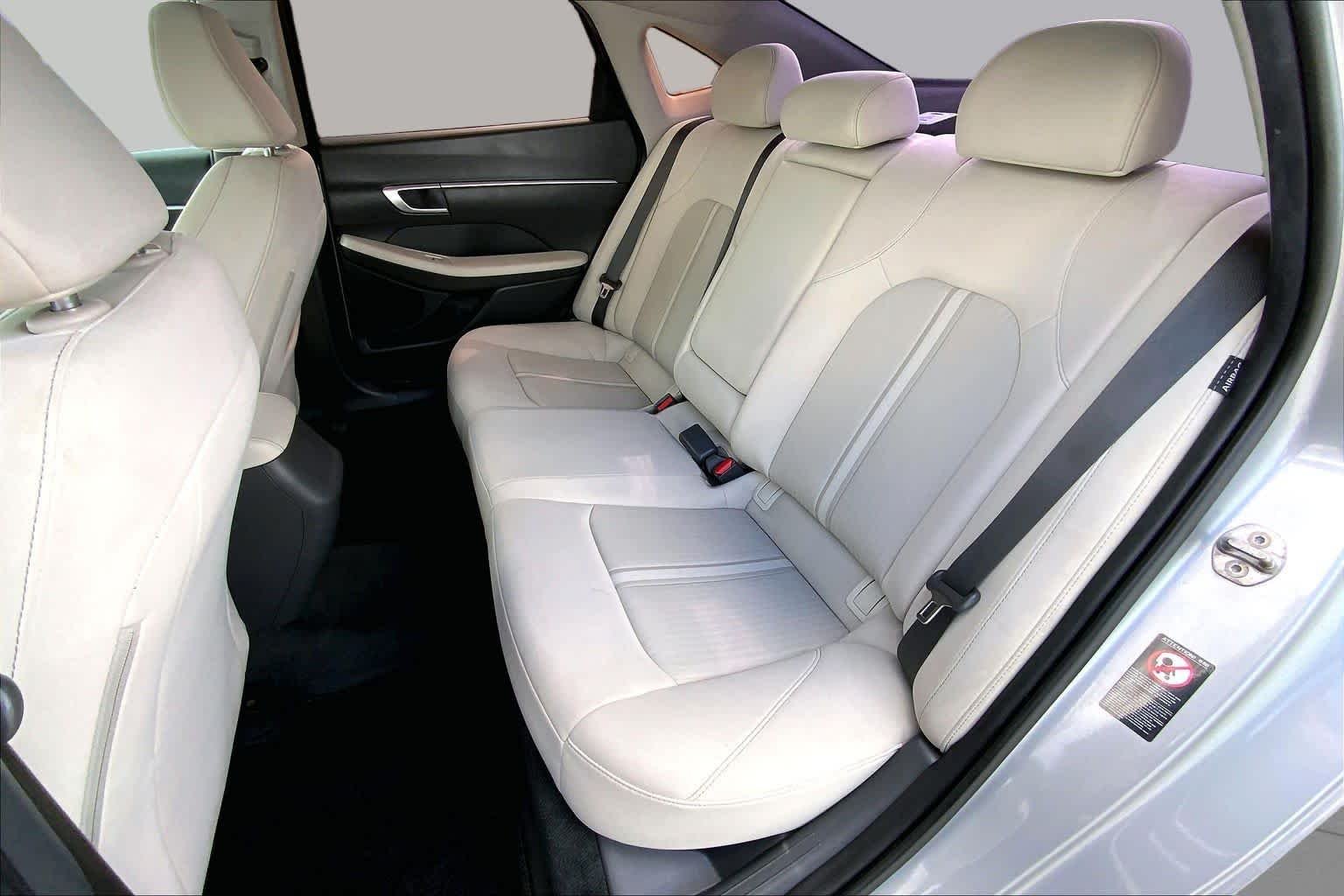 Used 2023 Hampton Gray Hyundai SEL image 21