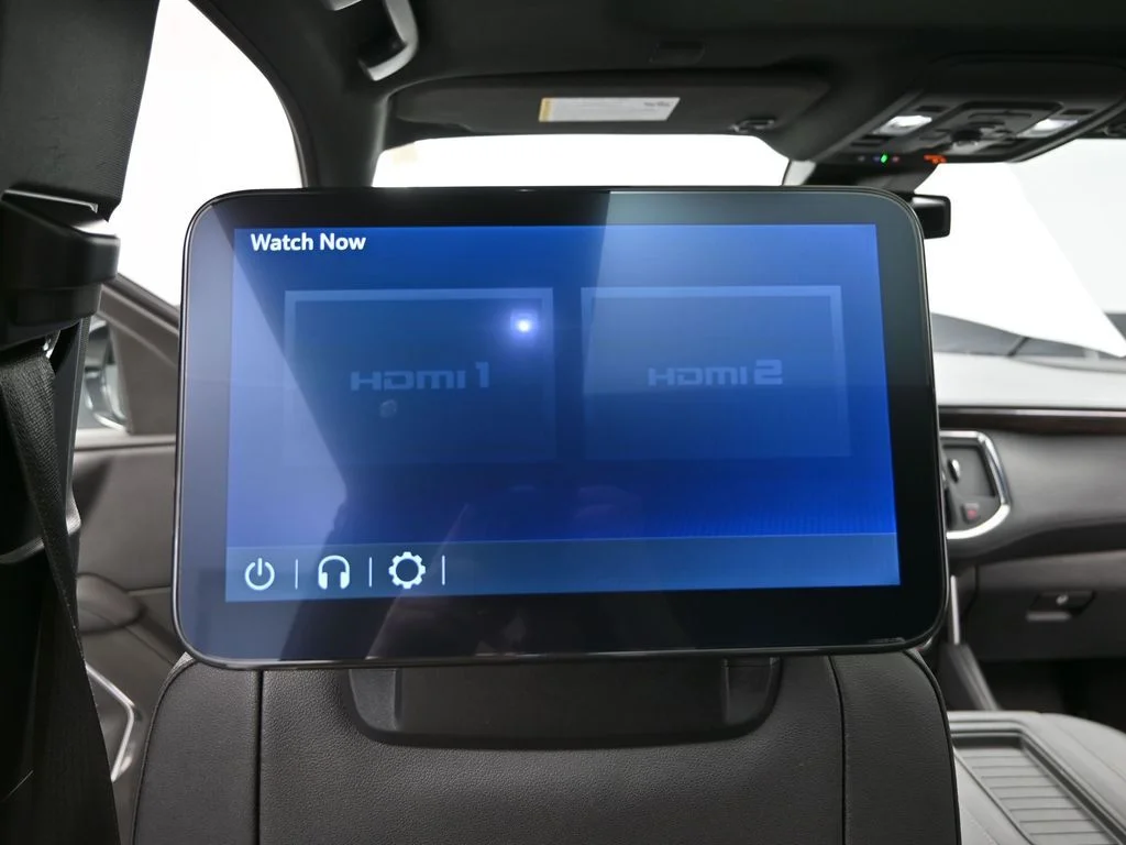 Used 2023 White Chevrolet Z71 image 48