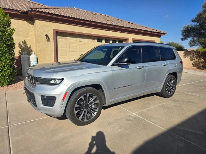 2022 Jeep Grand Cherokee L Overland 4x4's photo