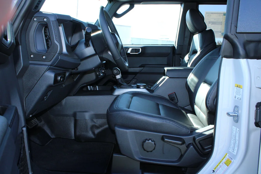 New 2026 Avalanche Gray Ford Badlands® image 40