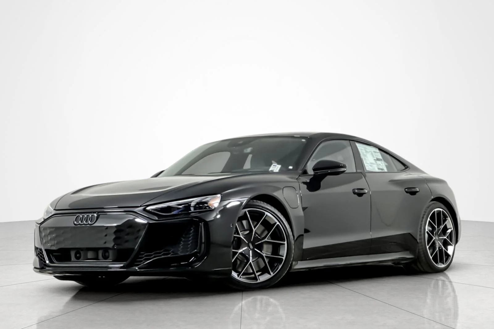 2026 Audi RS e-tron GT -'s photo