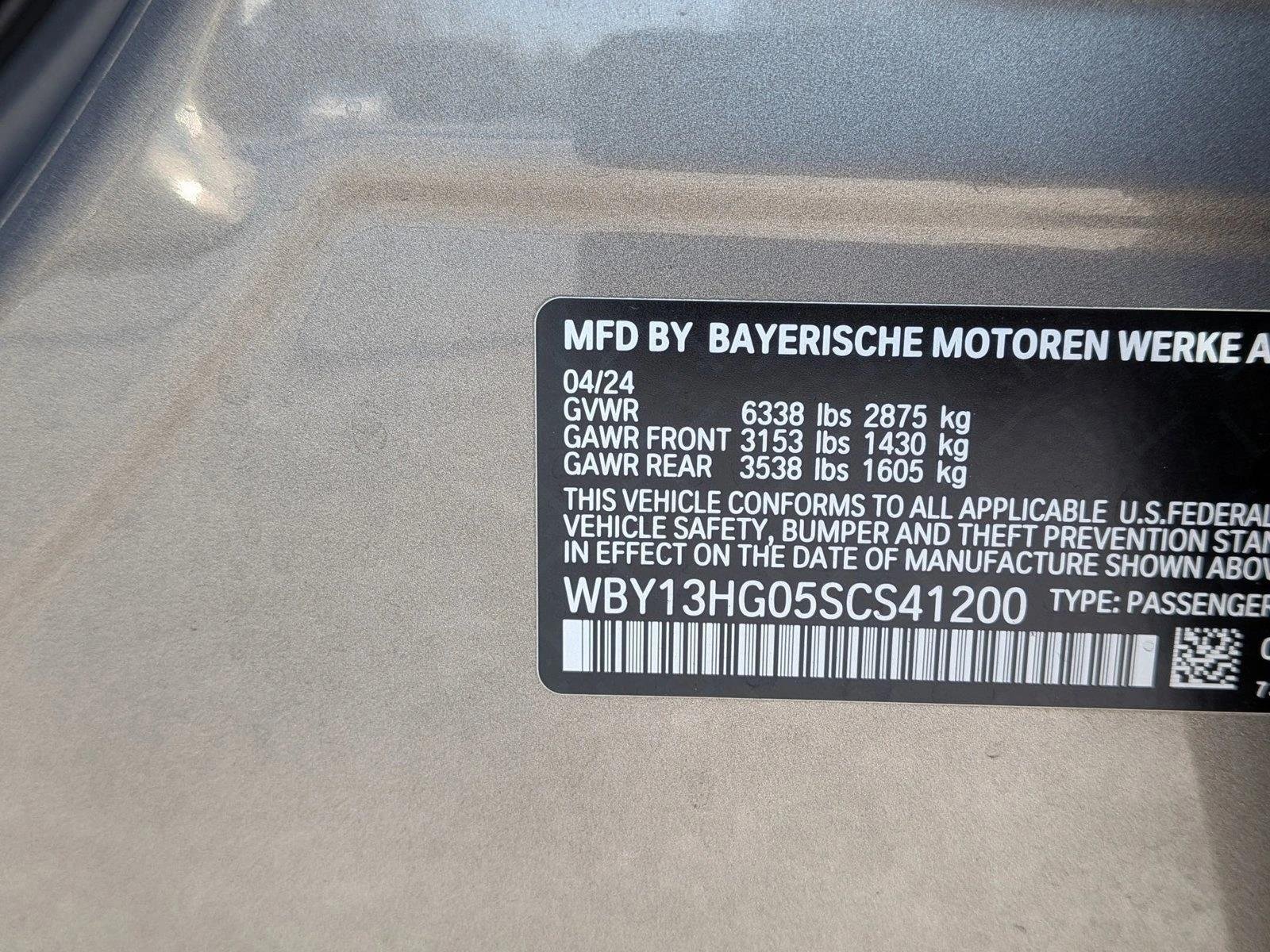 2025 BMW i5 40 - Photo 25