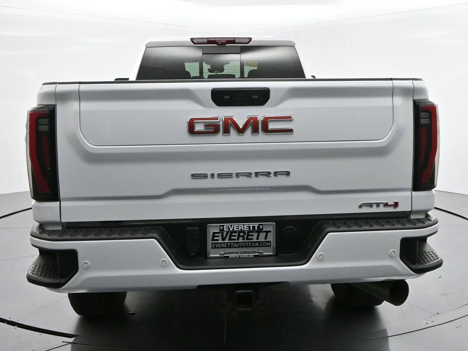 Used 2024 Summit White GMC AT4 image 6