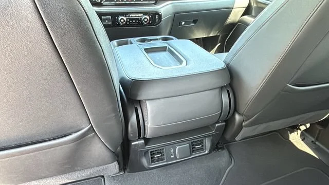 Used 2025 Onyx Black GMC SLT image 20