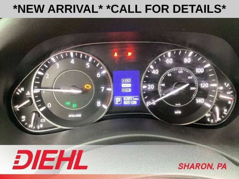 Used 2019 Silver Nissan SL image 11