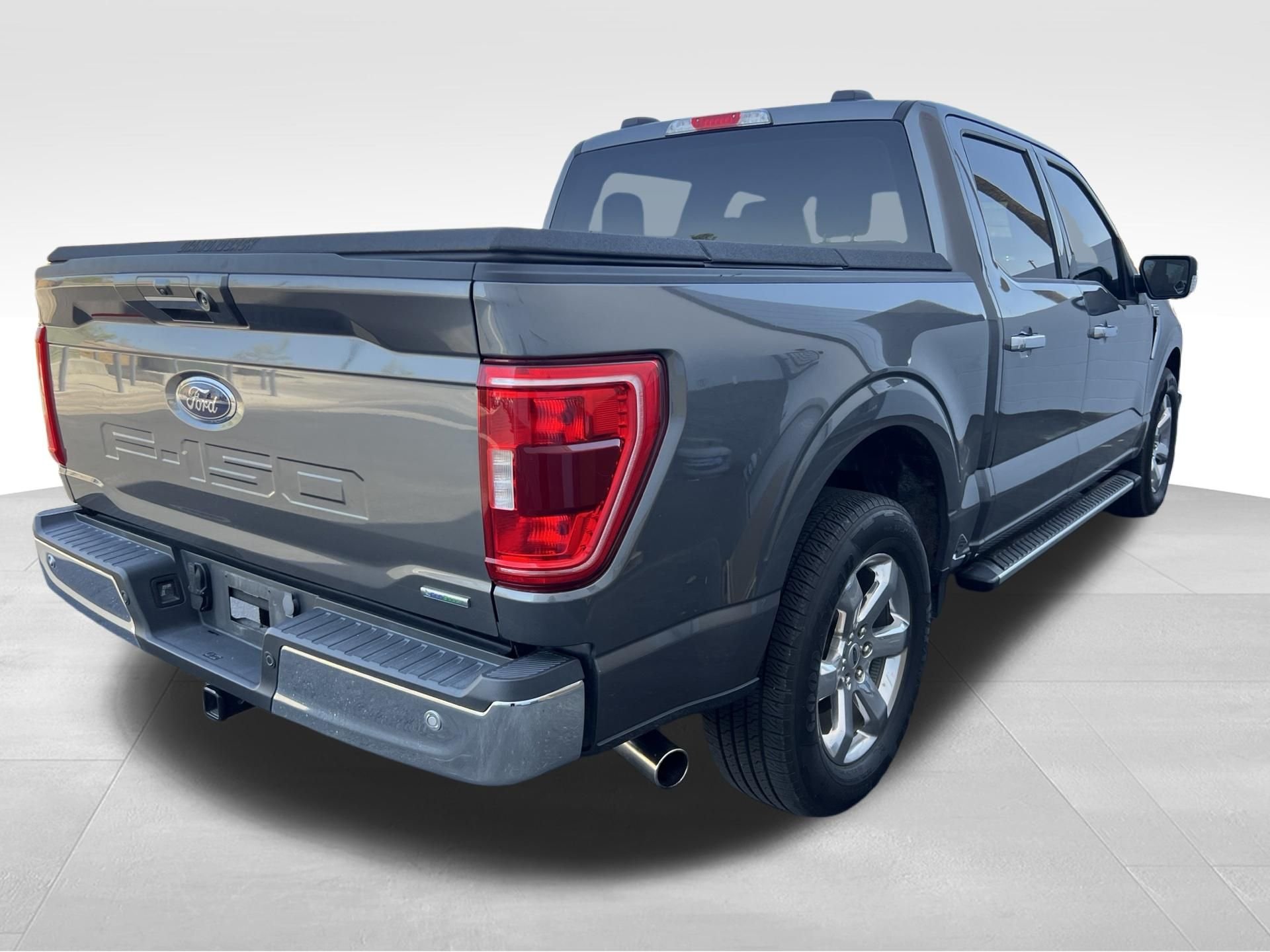 Used 2023 Gray Ford XLT image 5