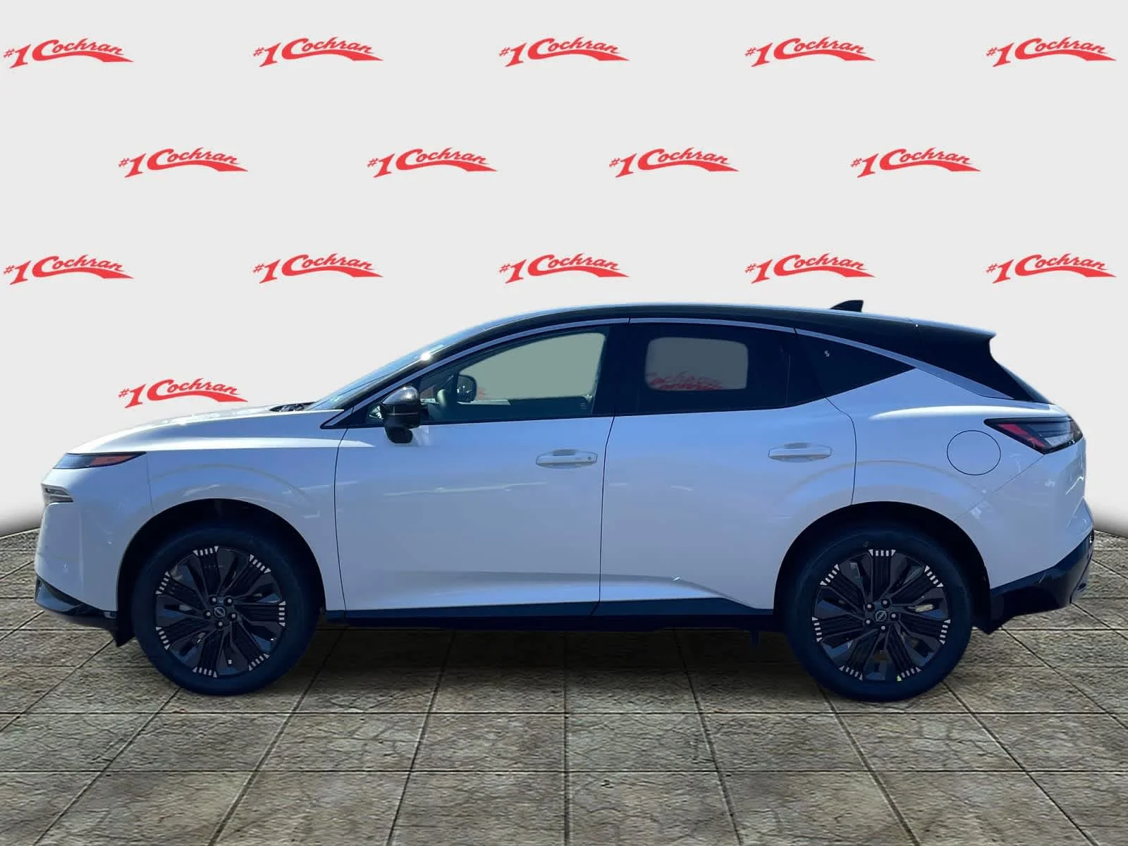 New 2026 Everest White Pearl Tricoat/Super Black Nissan Platinum image 9