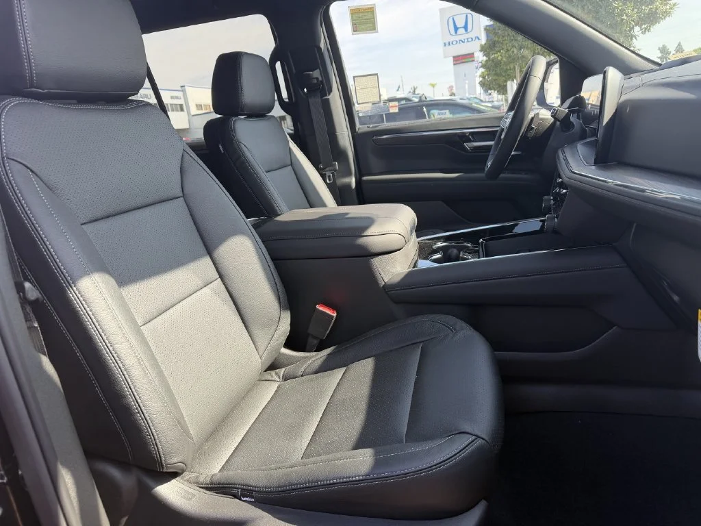 2026 Chevrolet Tahoe LS - Photo 16
