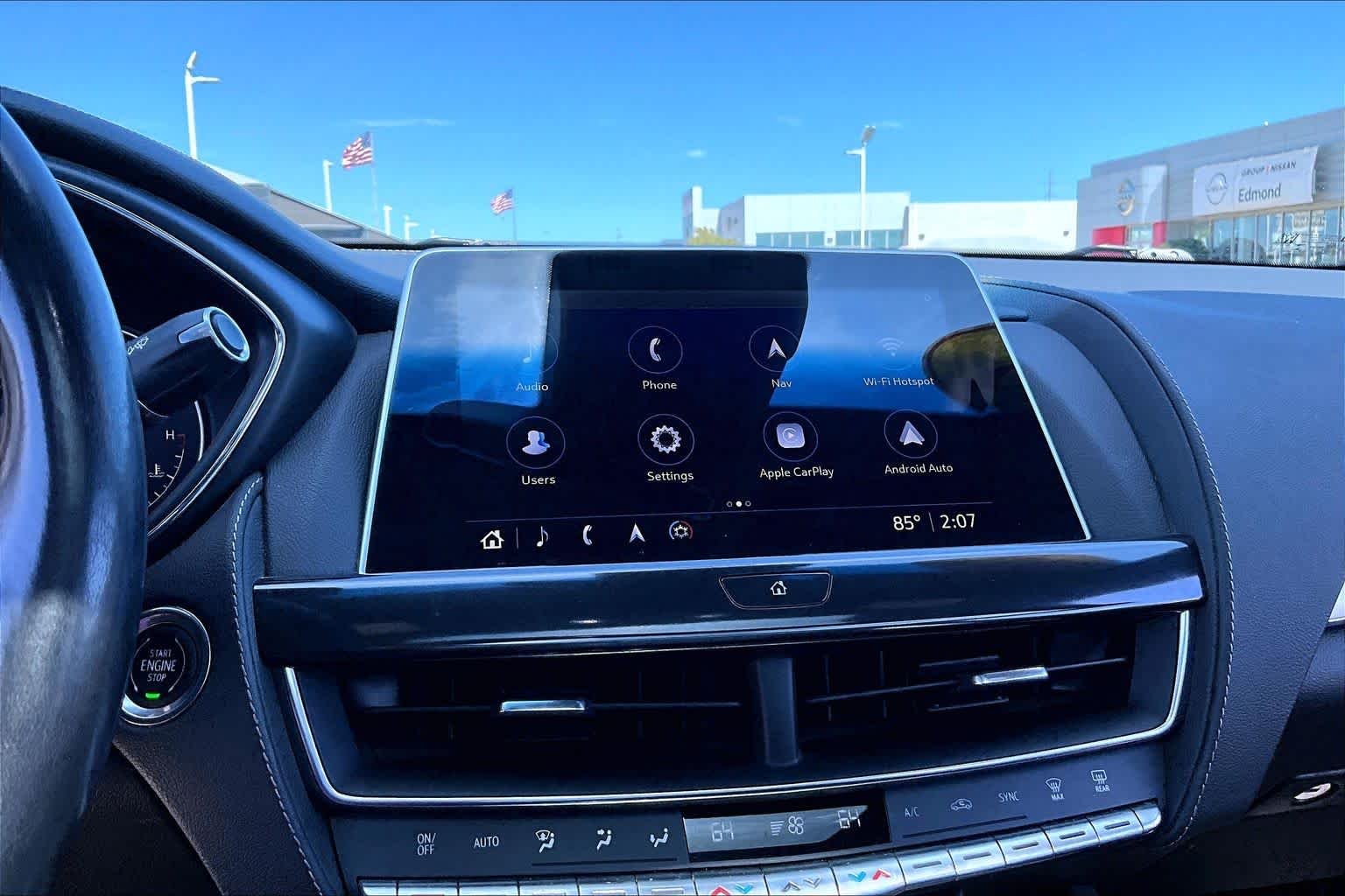 Used 2022 Crystal White Tricoat Cadillac Luxury image 29