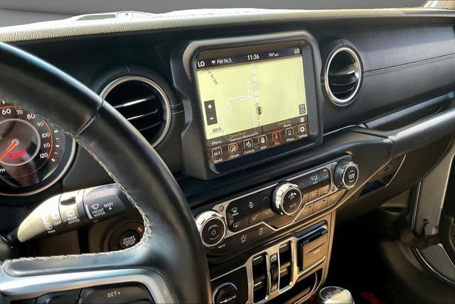 Used 2020 Silver Jeep Unlimited Sahara image 10