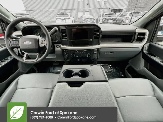 New 2026 Oxford White Ford XL image 7