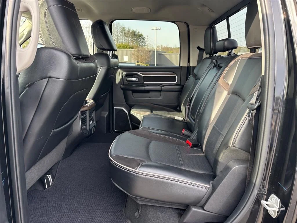 Used 2024 Black Ram Laramie image 12
