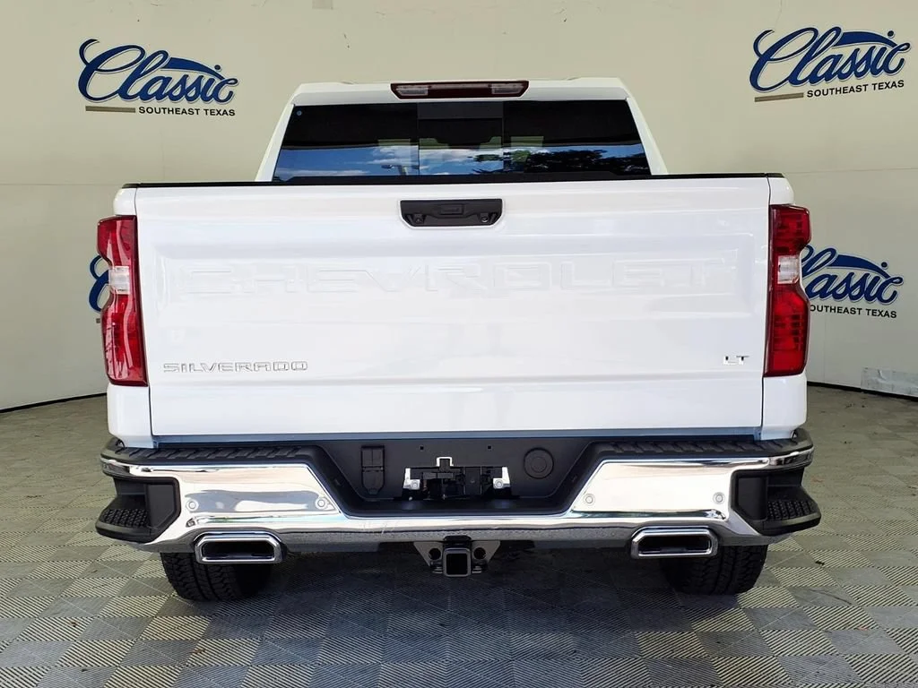 New 2026 Summit White Chevrolet LT image 4