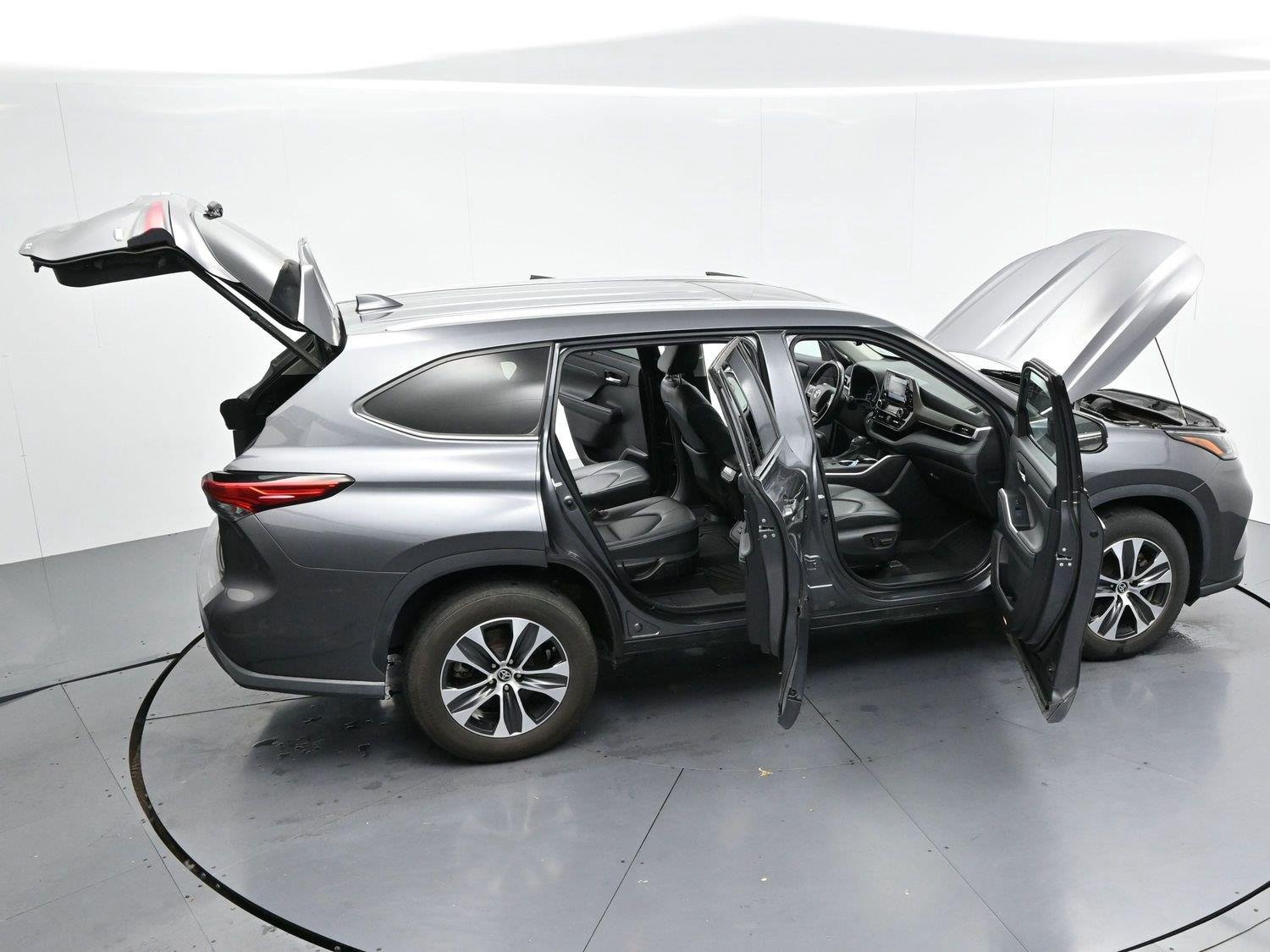 Used 2022 Magnetic Gray Metallic Toyota XLE image 48