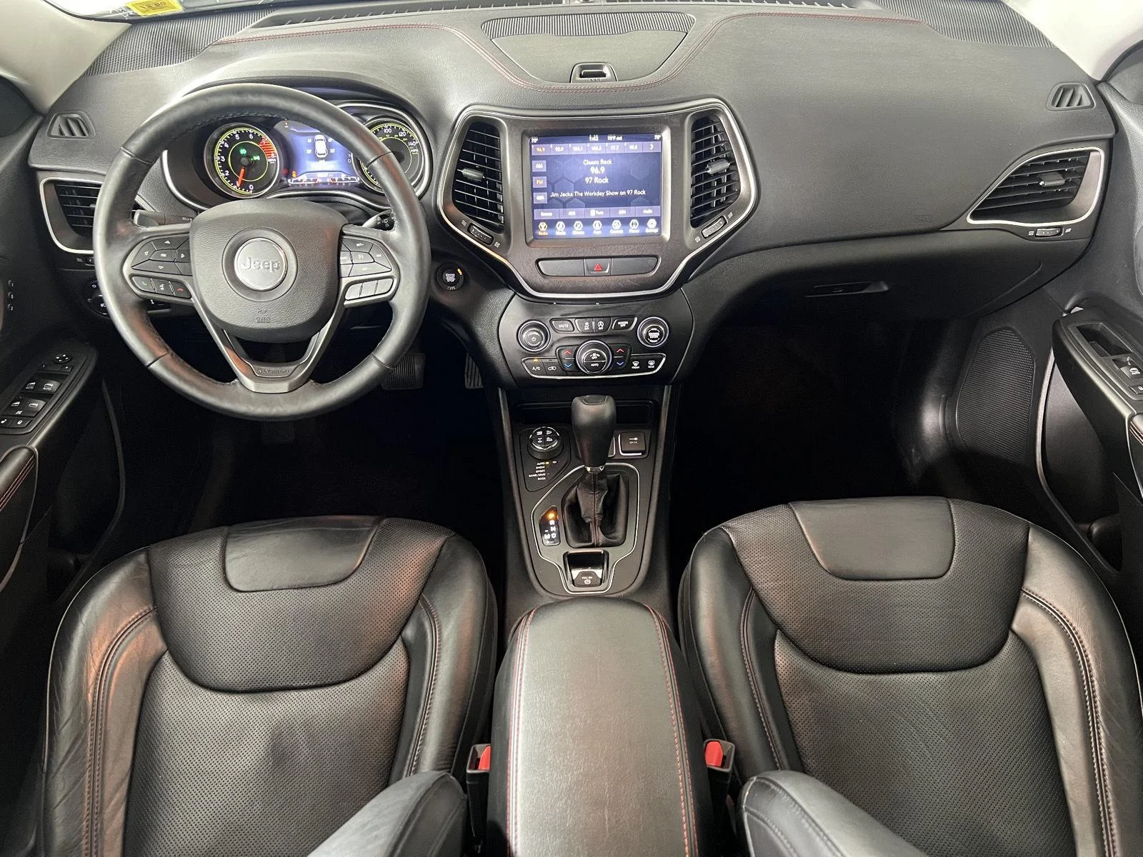 Used 2019 Pearl White Jeep Trailhawk Elite image 12