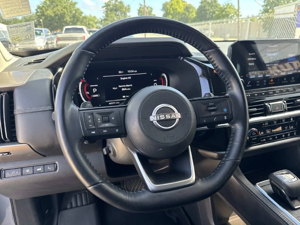Used 2023 Gray Nissan Platinum image 32