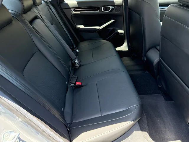 Used 2026 URBAN GRAY PEAR Honda  image 4