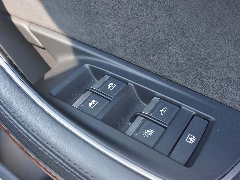 Used 2020 Black Audi 4.0 image 42