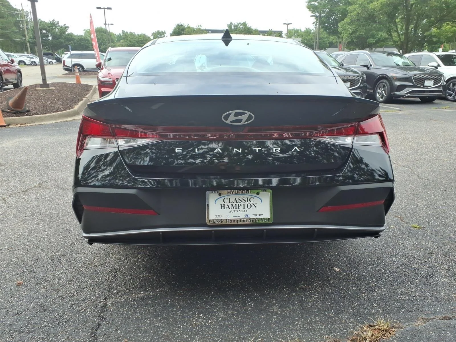 New 2026 Abyss Black Hyundai SEL Sport image 7