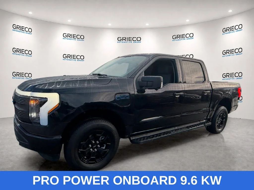 Used 2025 Black Metallic Ford XLT image 3