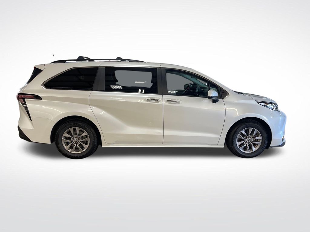 Used 2023 Beige Toyota XLE image 6