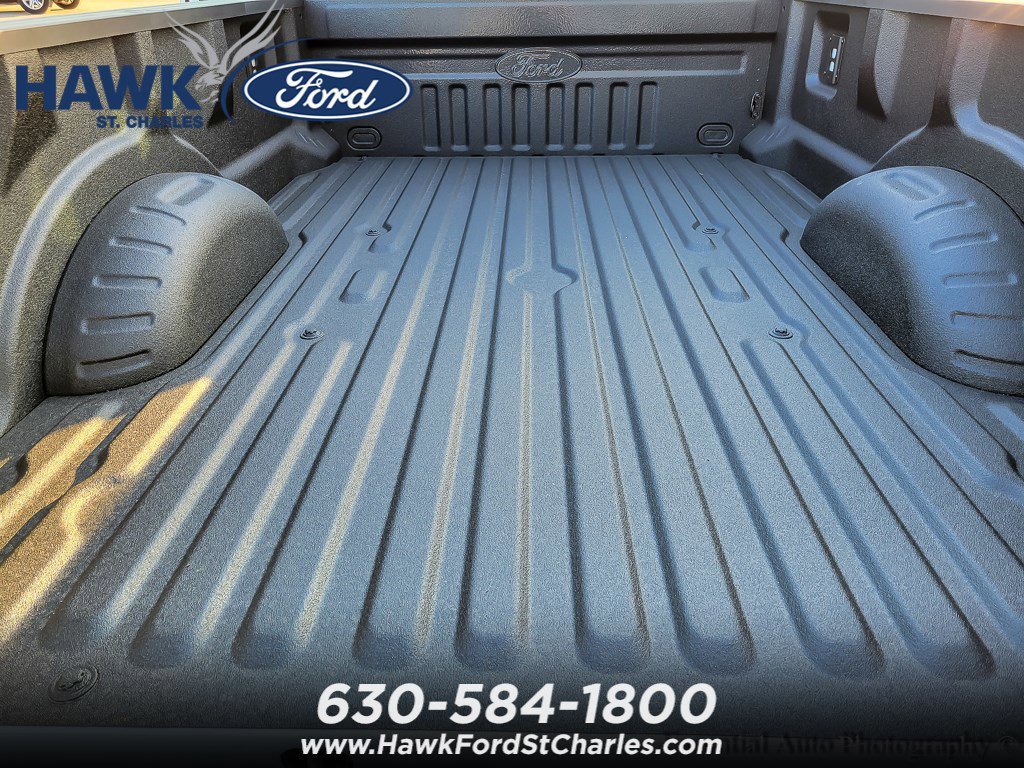 New 2026 Oxford White Ford LARIAT image 15