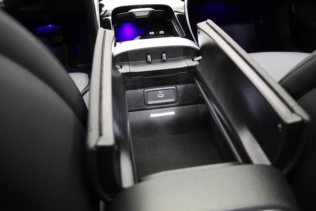 2026 Mercedes-Benz C-Class Sedan C 300 - Photo 30