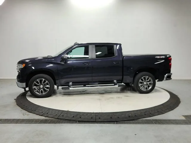 Used 2024 Dark Ash Metallic Chevrolet LT (2FL) image 5