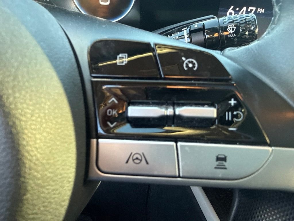 2021 Hyundai Elantra Limited - Photo 15