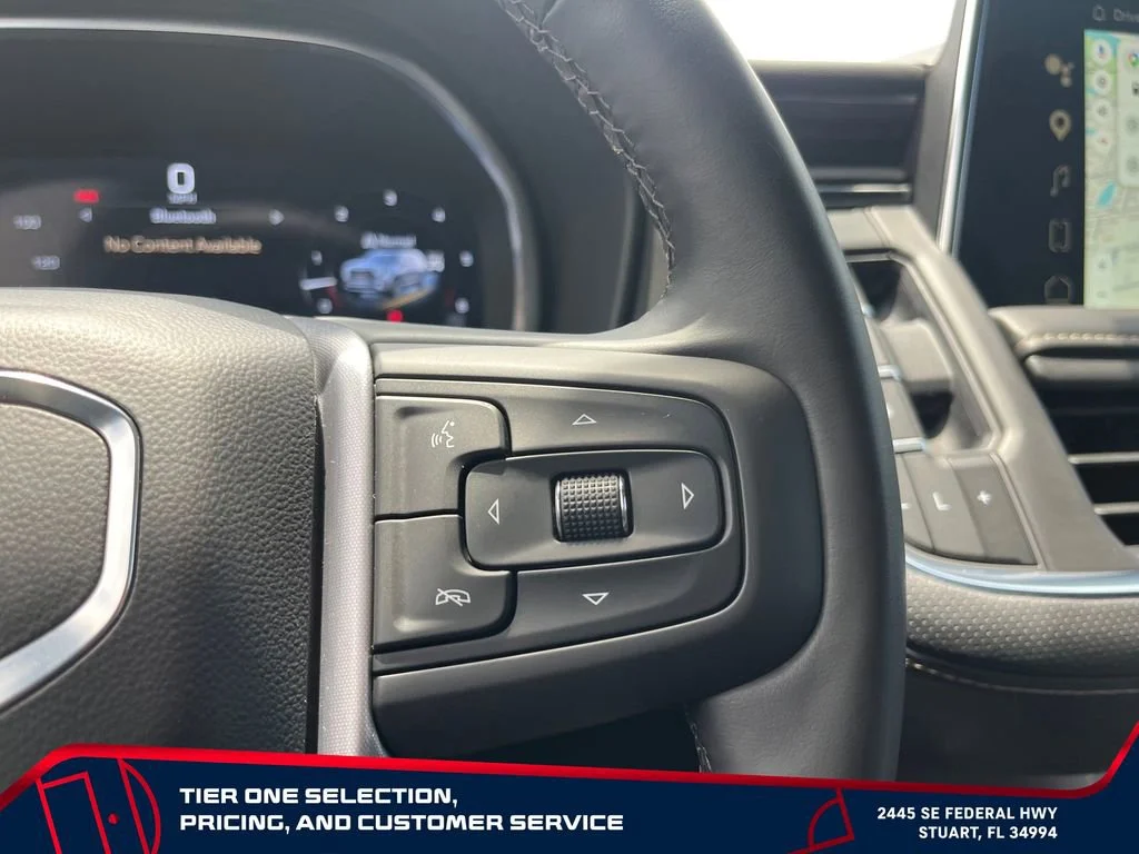Used 2024 White Frost Tricoat GMC SLT image 27