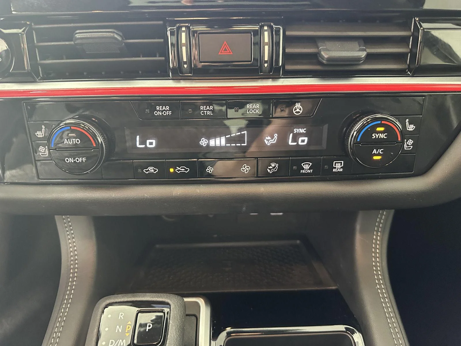 Used 2025 Everest White Pearl Tricoat/Super Black Nissan Platinum image 5