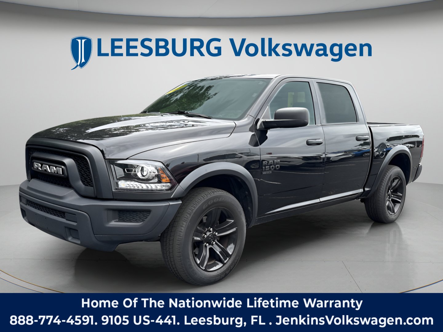Used 2024 Diamond Black Crystal Pearlcoat Ram Warlock image 11