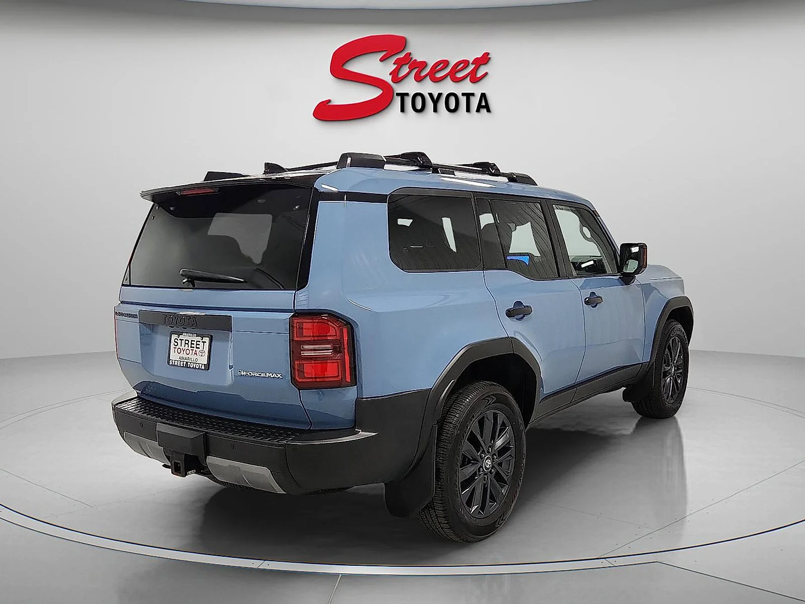 Used 2025 Blue Toyota  image 4