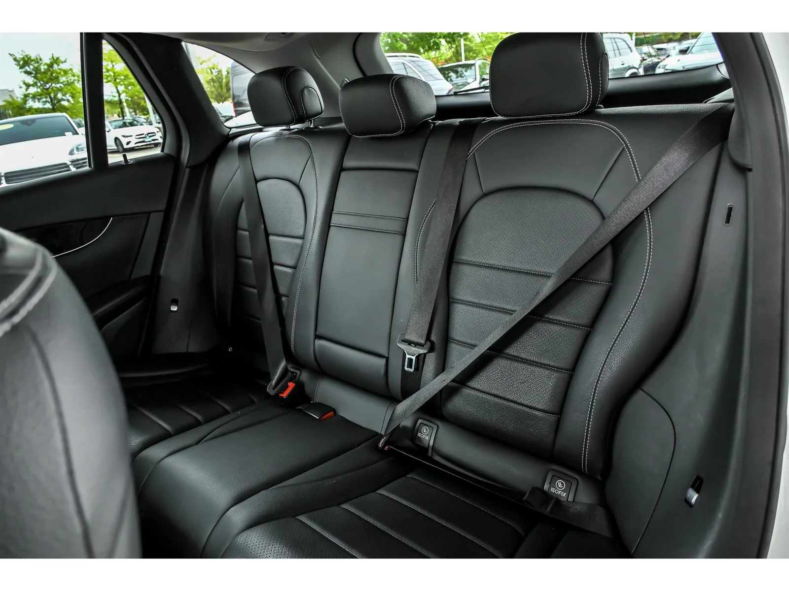Used 2016 White Mercedes-Benz GLC 300 4MATIC® image 13