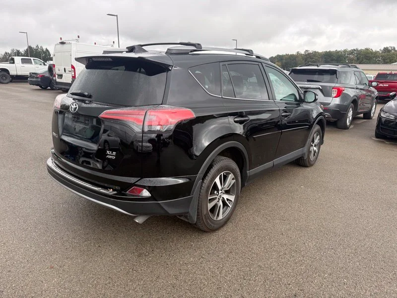 Used 2018 Black Toyota XLE image 14