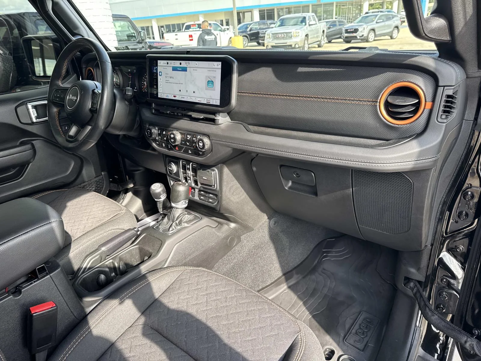 2024 Jeep Gladiator Mojave - Photo 12