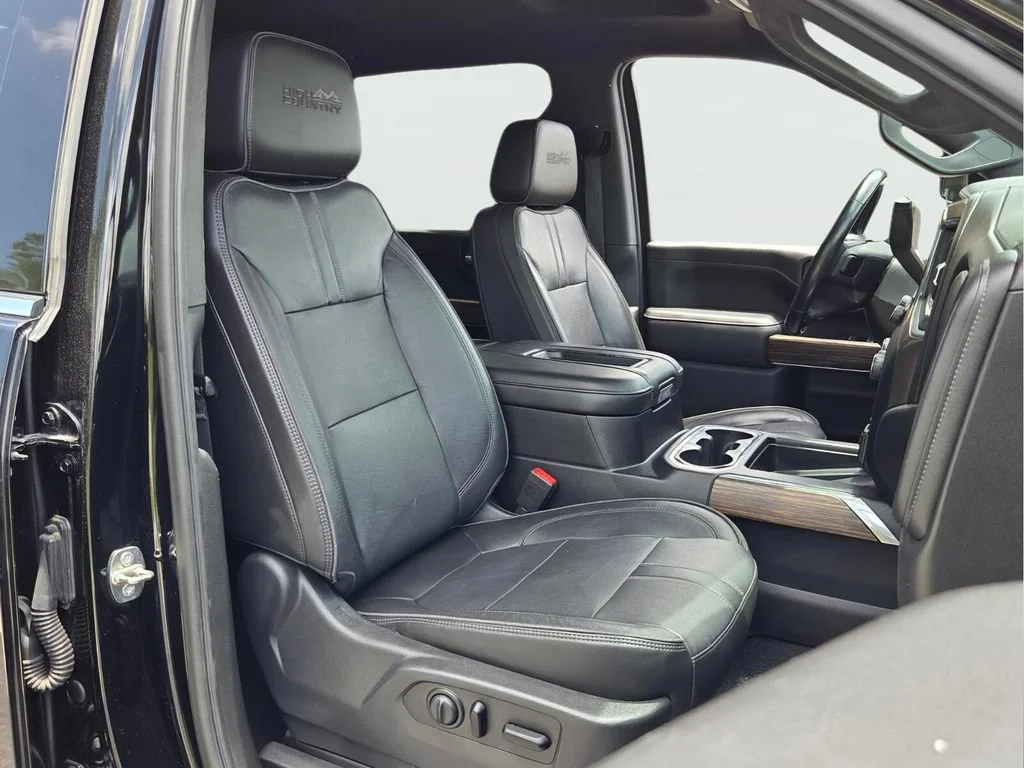 Used 2020 Black Chevrolet High Country image 15