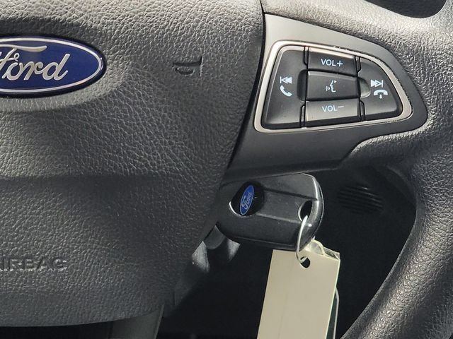 Used 2018 Red Ford SE image 27