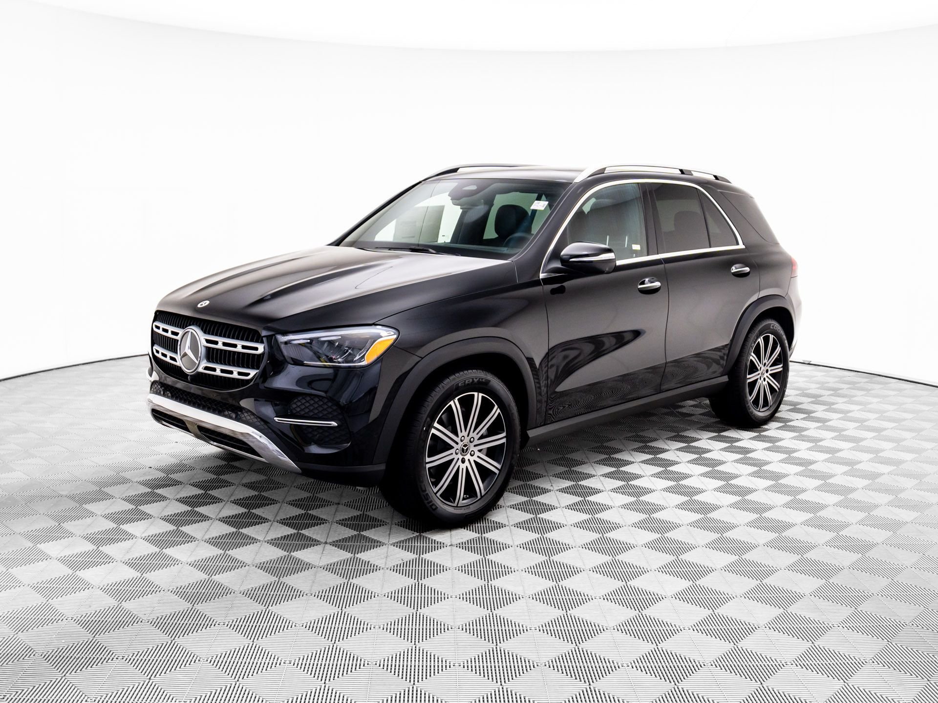 New 2026 Obsidian Black Metallic Mercedes-Benz GLE 350 image 1